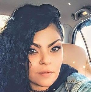 Meet your Posher, Carmen